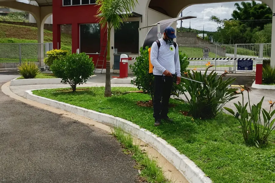 Controle em área externa de condomínio